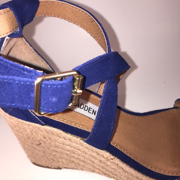 NWOT Steve Madden blues wedges in size 6 - Picture 8 of 13